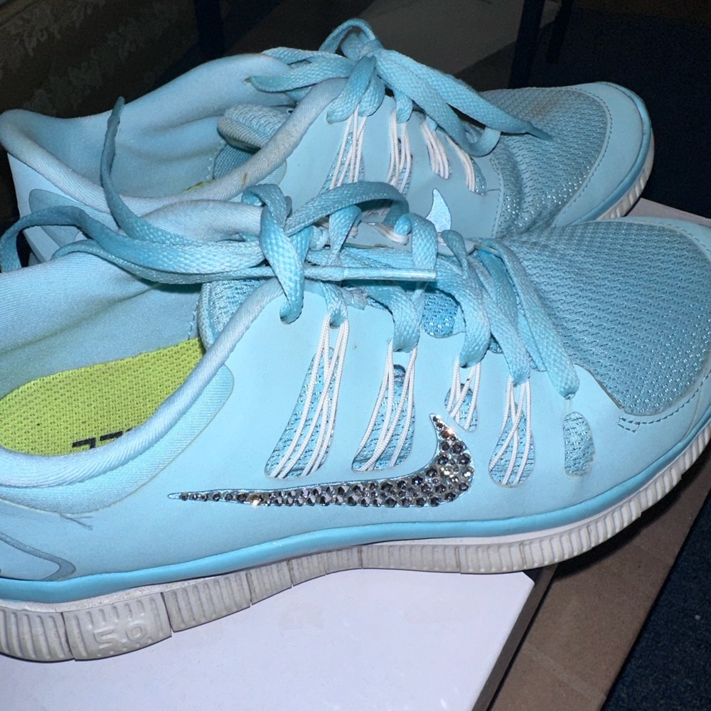 Nike bejeweled detailed sneaker